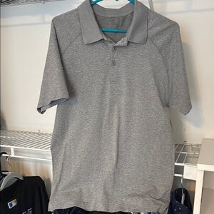 Gray Polo Shirt with Classic Collar and Short Sleeves